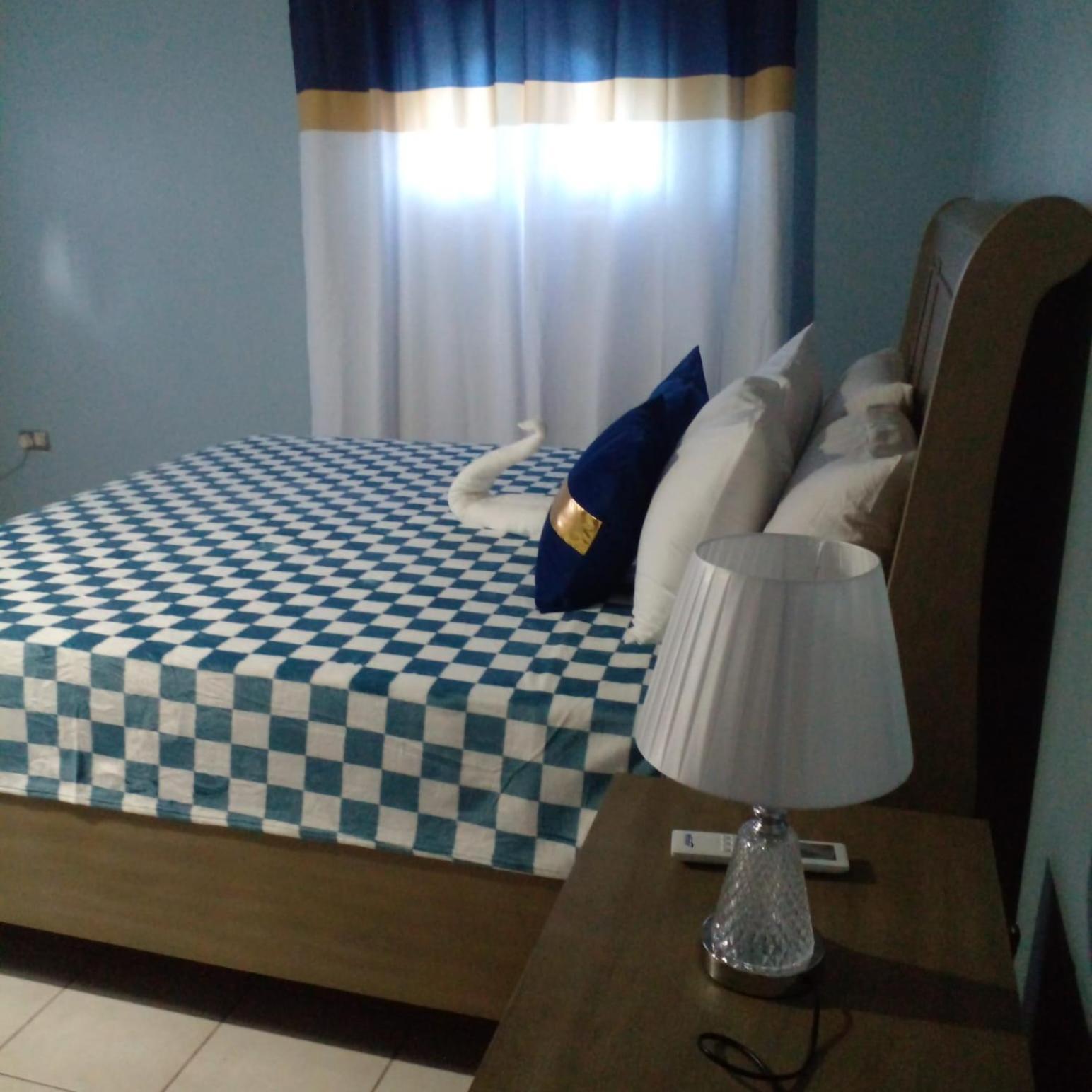 Czar'S Citadel-2 Bedroom Apt 23E At Columbus Heights 奥乔里奥斯 外观 照片